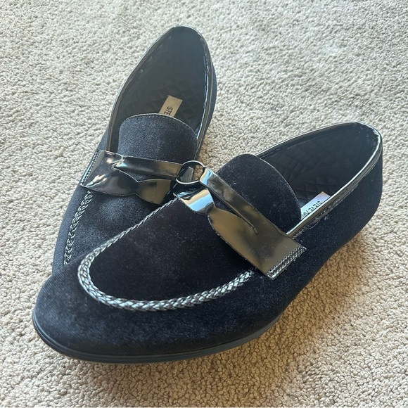 Steve Madden Black Loafers with Patent Strap - Picture 7 of 9